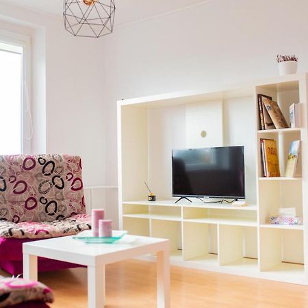 Centro Apartamentai Naujoji Akmene Exteriör bild